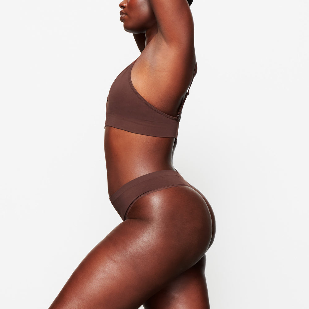 Skims SOFT SMOOTHING Thong Chocola | 94ZOXQNTH