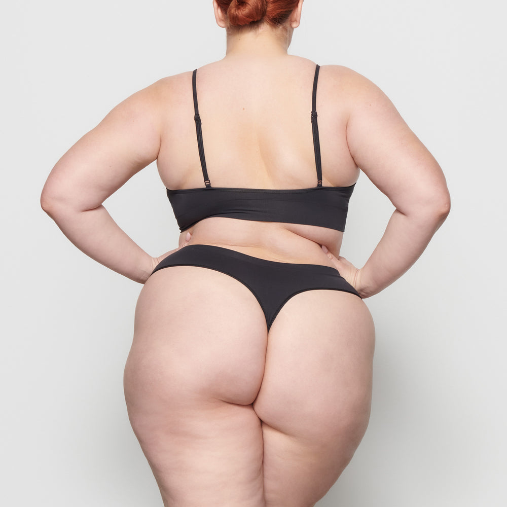 Skims SOFT SMOOTHING Thong Zwart | 40BRETJAX