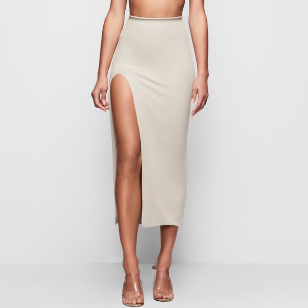 Skims SOLUTION SHORT #2 One Leg Shapewear Beige | 32UPKSENR