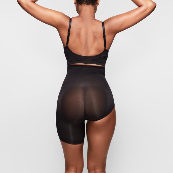 Skims SOLUTION SHORT #2 One Leg Shapewear Zwart | 64YFWECSQ