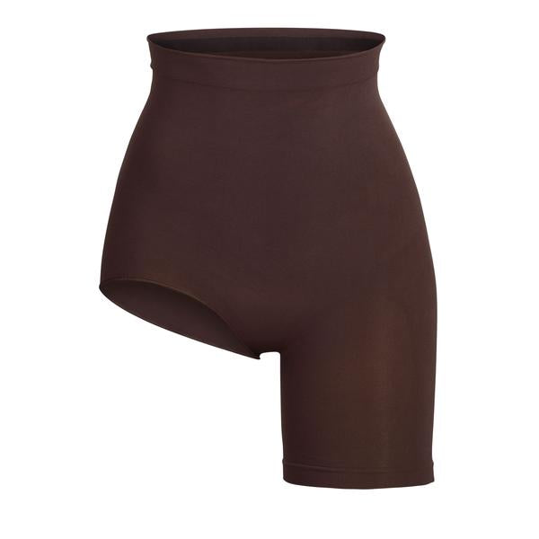 Skims SOLUTION SHORT #2 One Leg Shapewear Chocola | 70PGTHVAB