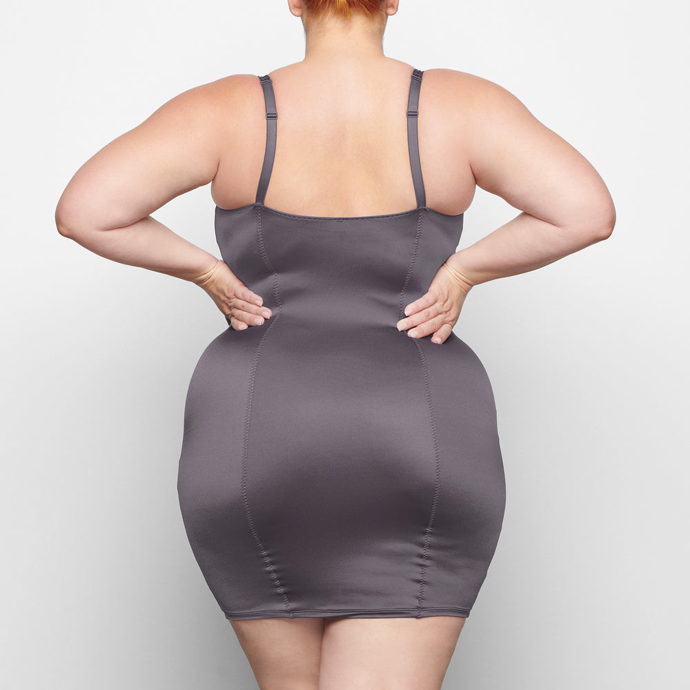 Skims STRETCH SATIN Jurk Paars | 19CLVPERF