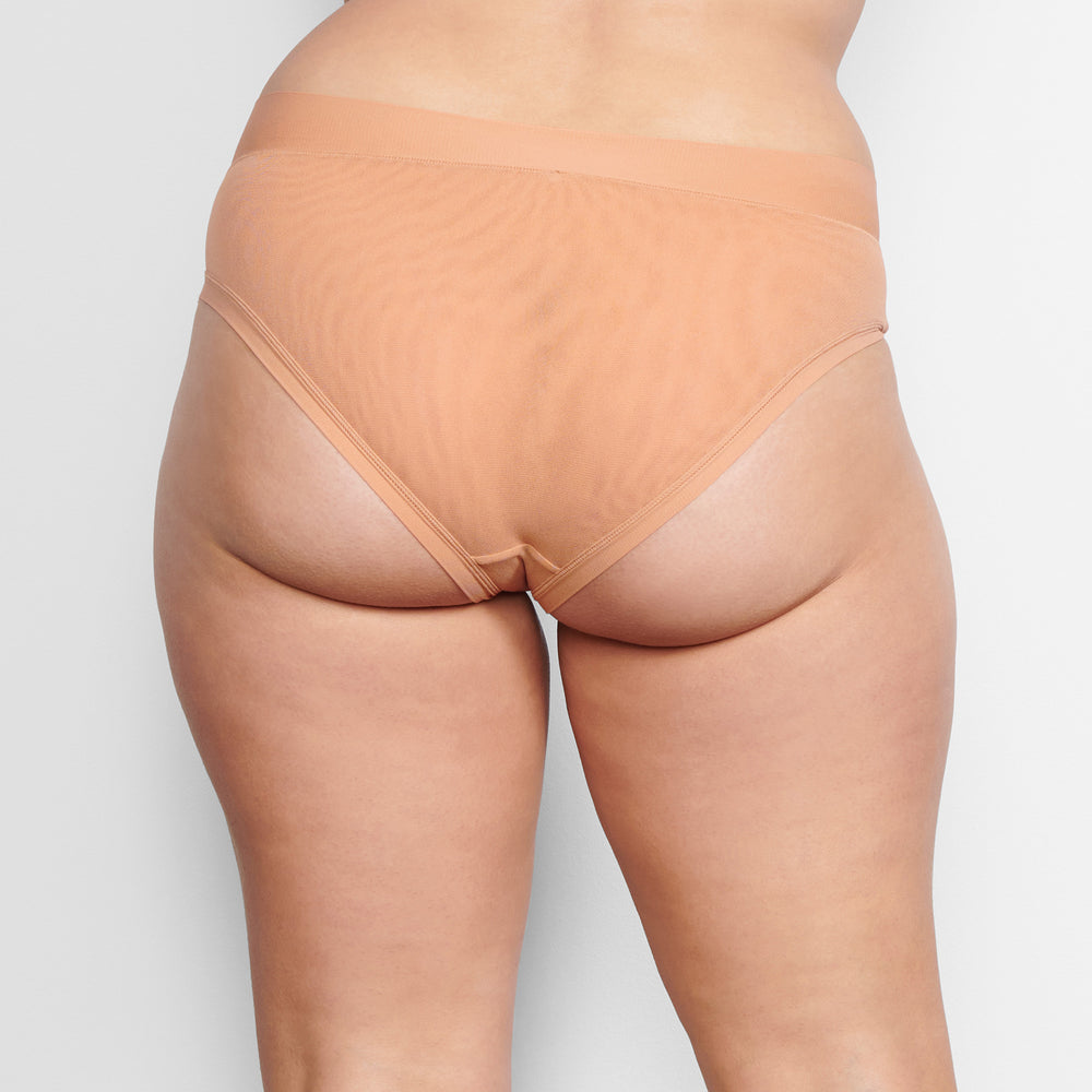 Skims SUMMER MESH Brief Beige | 85BINCXRE