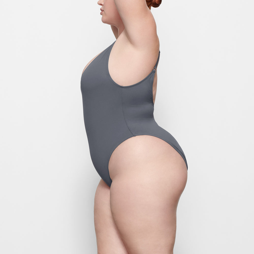 Skims SWIM SCOOP NECK One Piece Diepgrijs | 81DOUVHLG