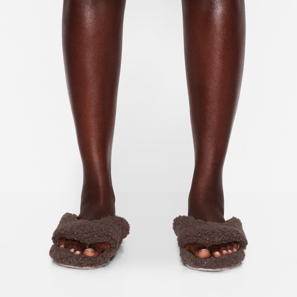 Skims TEDDY Pantoffels Koffie | 42OURAVKL