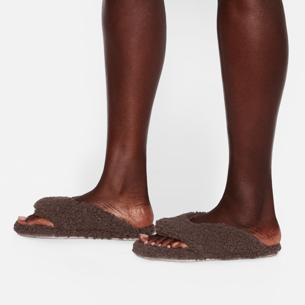 Skims TEDDY Pantoffels Koffie | 42OURAVKL