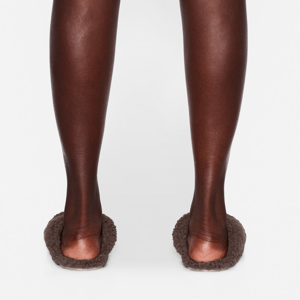 Skims TEDDY Pantoffels Koffie | 42OURAVKL