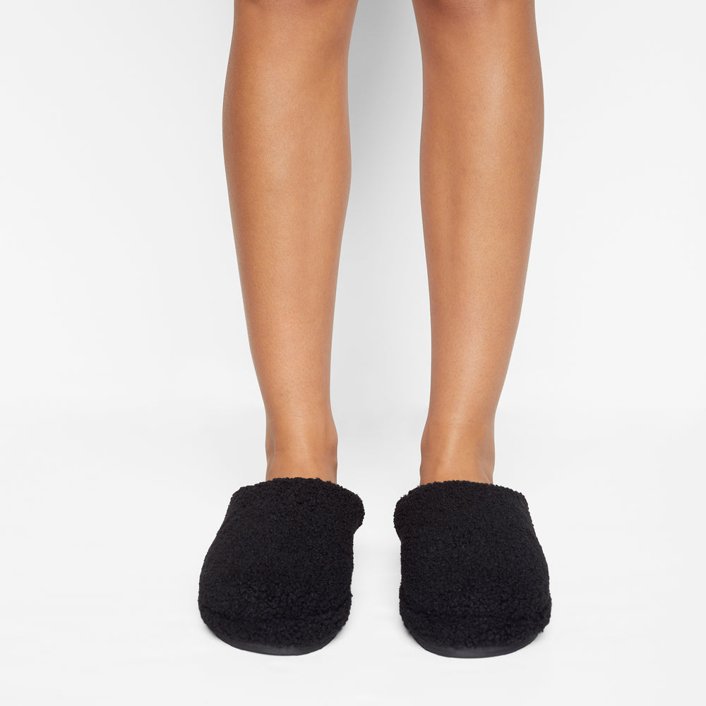 Skims TEDDY SHERPA Pantoffels Zwart | 41FULVZAG