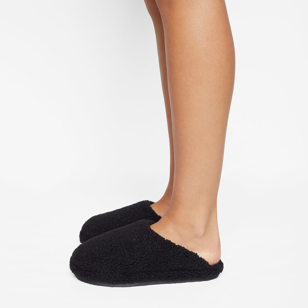 Skims TEDDY SHERPA Pantoffels Zwart | 41FULVZAG