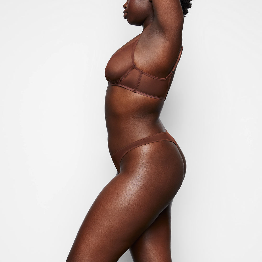 Skims ULTRA FINE MESH Thong Chocola | 53IGROHKP
