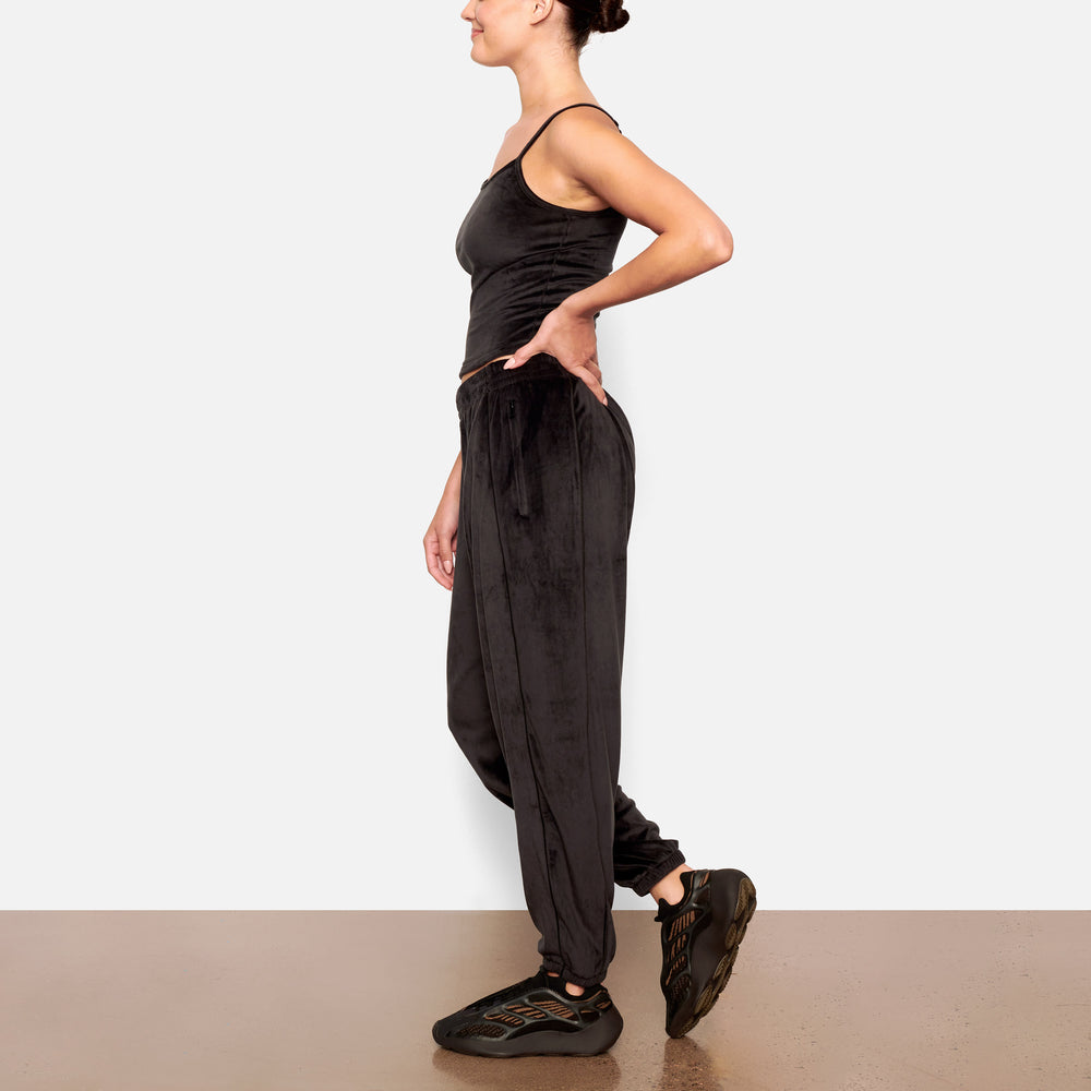 Skims VELOUR OVERSIZED Joggers Zwart | 76ODVZWHT