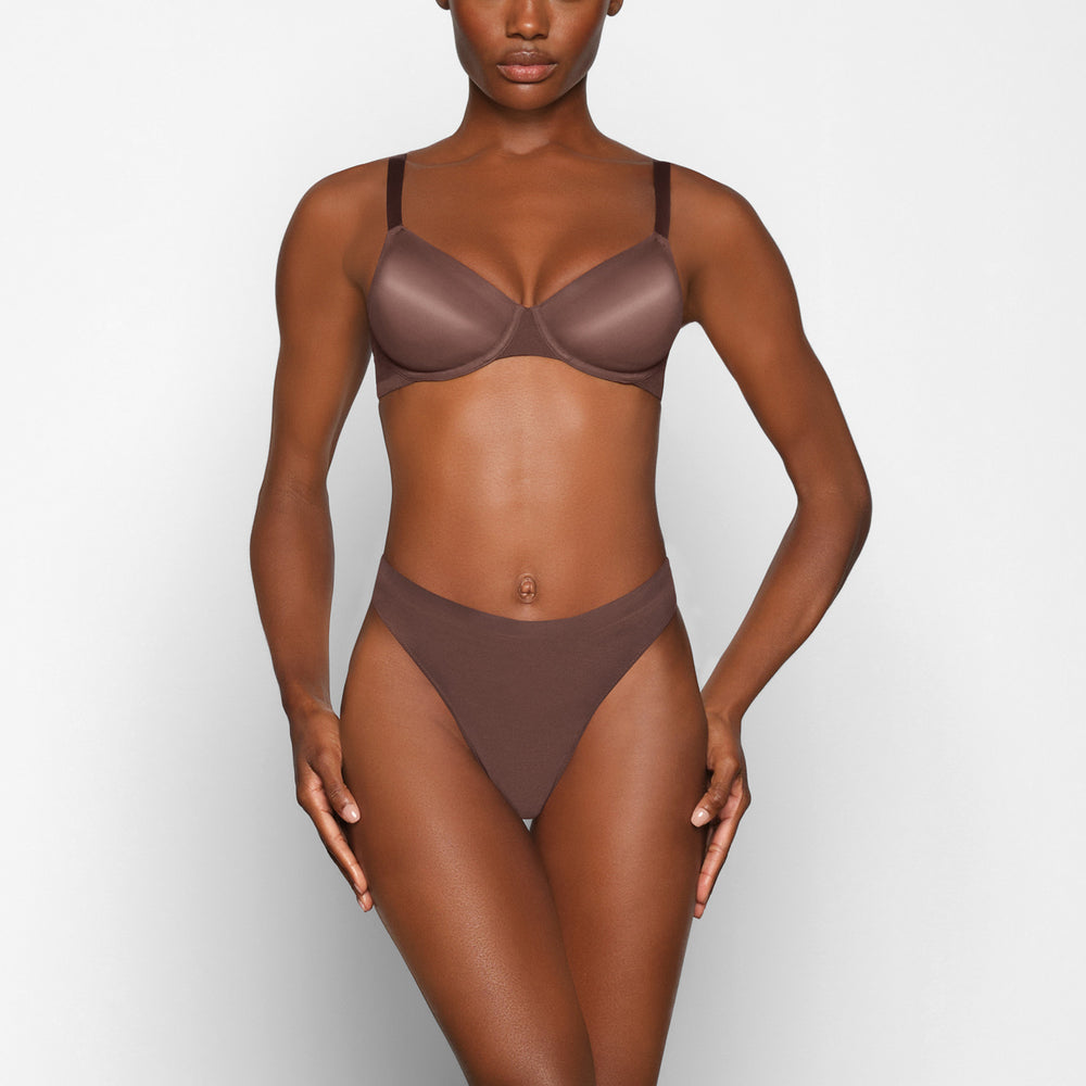Skims WEIGHTLESS Thong Chocola | 97FACUIMX
