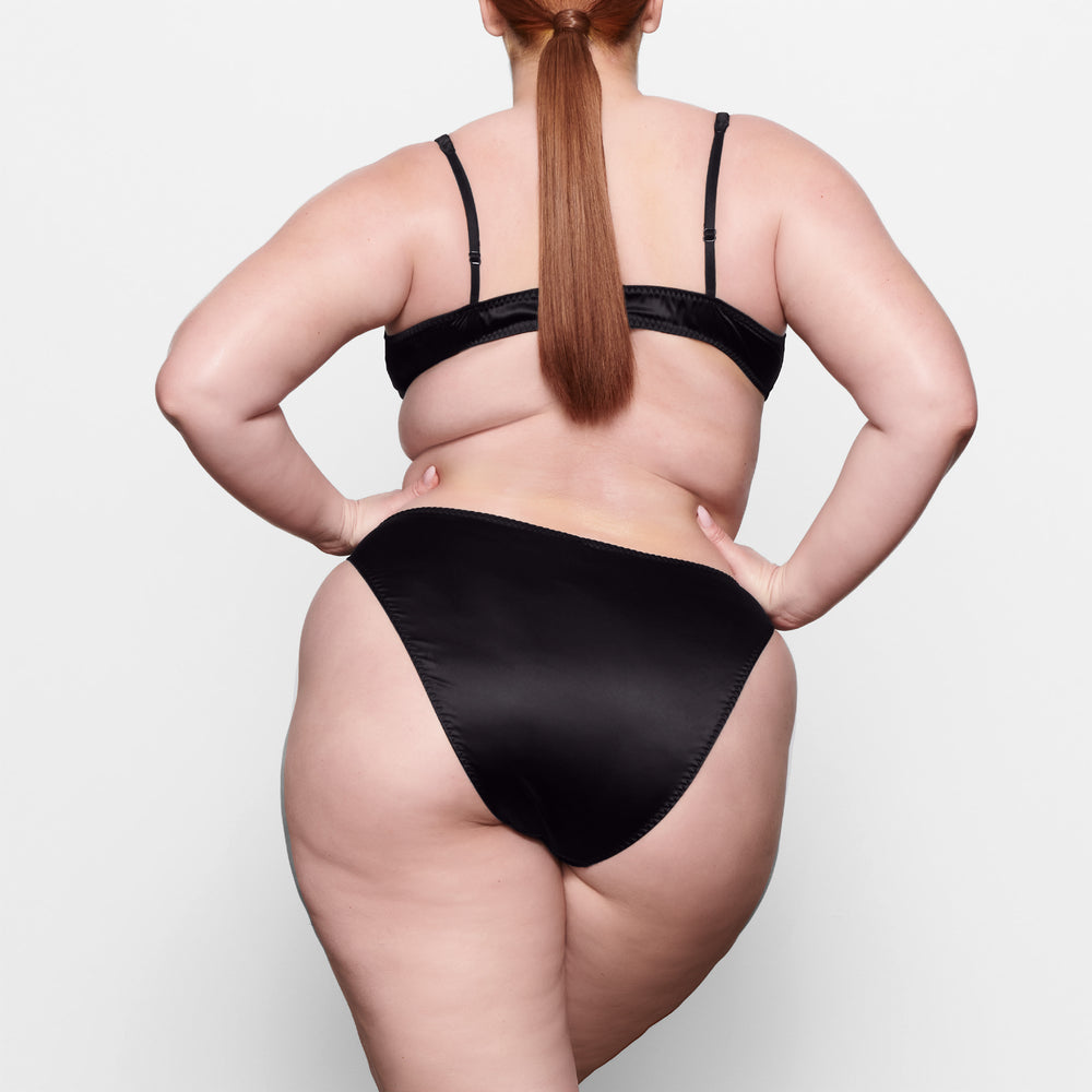 Skims WOVEN SHINE Bikini Zwart | 16GNSMKAI