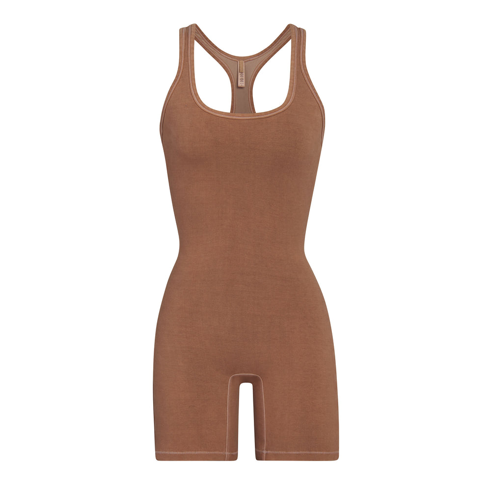 Skims OUTDOOR Mid Thigh Bodysuit Bruin | 18VMTRFSP