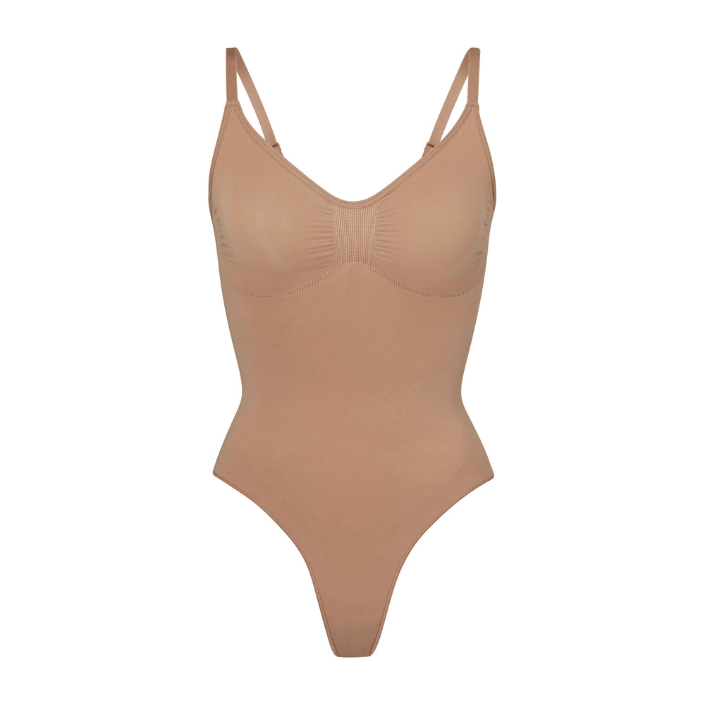 Skims SCULPTING THONG Bodysuit Abrikoos | 81SQEPCTH
