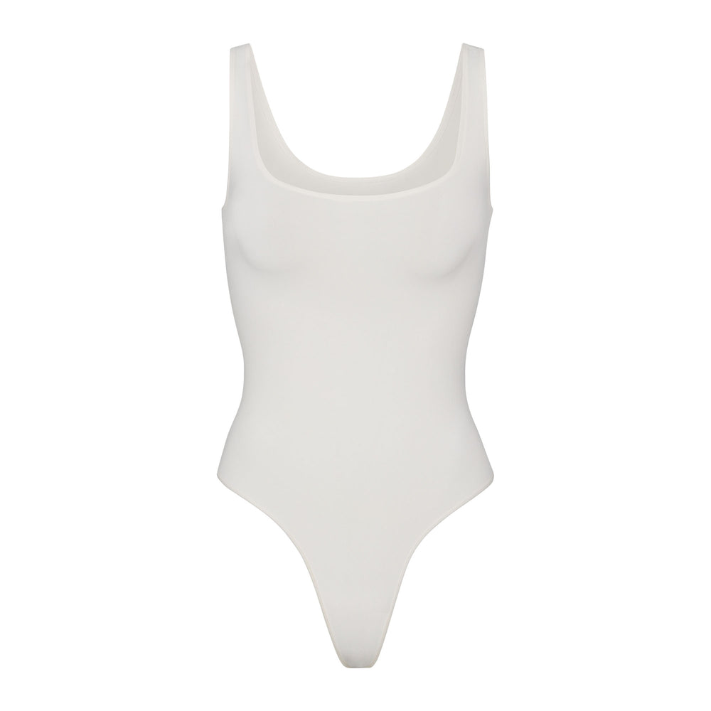 Skims SOFT SMOOTHING Thong Bodysuit Wit | 53MFHQCDJ
