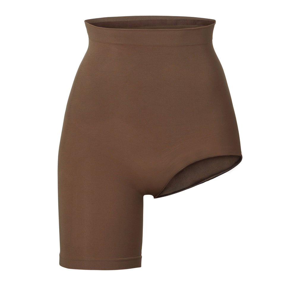 Skims SOLUTION SHORT #1 One Leg Shapewear Abrikoos | 40NYROHDA